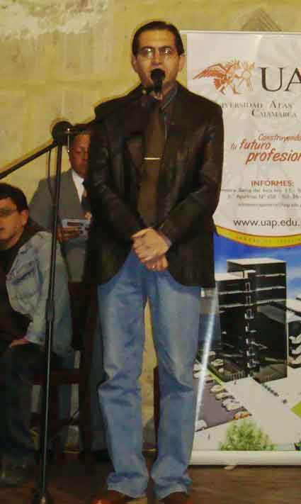 Sr. Jaime Abanto, Presidente de la Asociacin de Poetas y Escritores de Cajamarca.