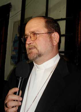 Monse�or Jos� Carmelo Mart�nez L�zaro, Obispo de Cajamarca.