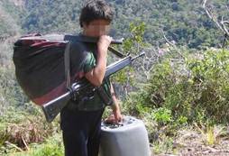 Descripci�n: http://www.prensalibre.com.gt/internacional/Comando-Conjunto-Armadas-Sendero-Luminoso_PREIMA20120425_0187_11.jpg