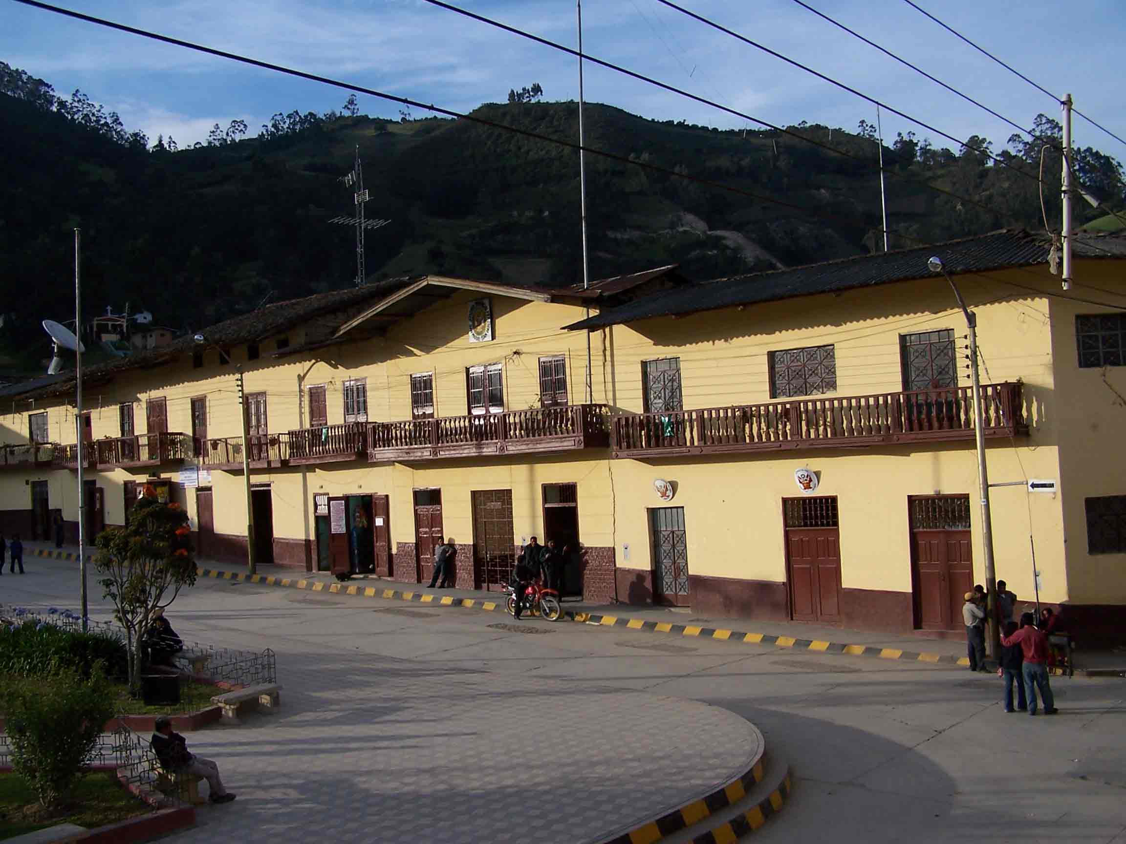 Palacio Municipal de la Provincia de San Miguel de Pallaques. Cortes�a del Sr. �ngel Quiroz Huerta.